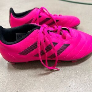 Adidas Hot Pink Soccer Shoes - Youth 5 - Worn 1 time - Great Condition